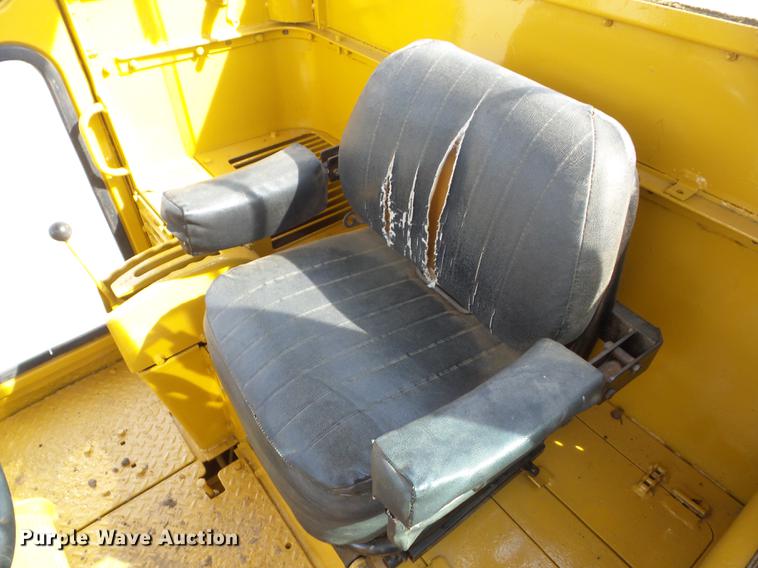 image for item J8502 1969 Caterpillar 12F rigid frame motor grader