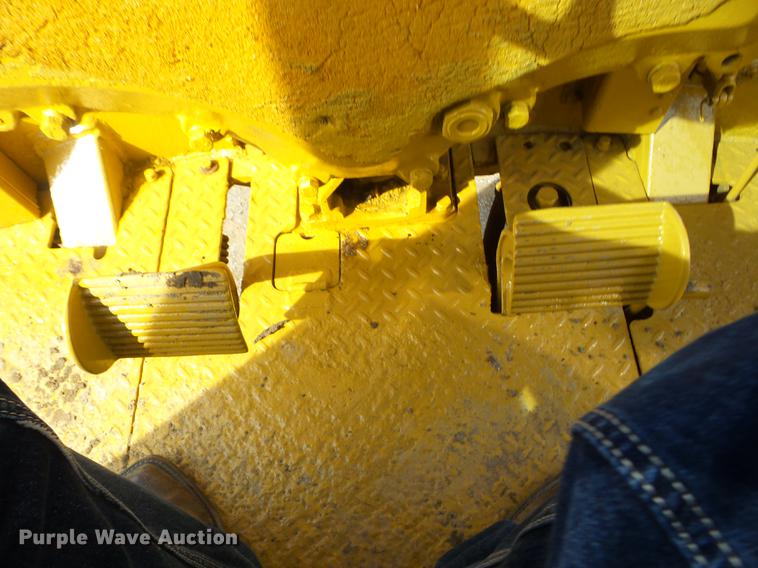 image for item J8502 1969 Caterpillar 12F rigid frame motor grader