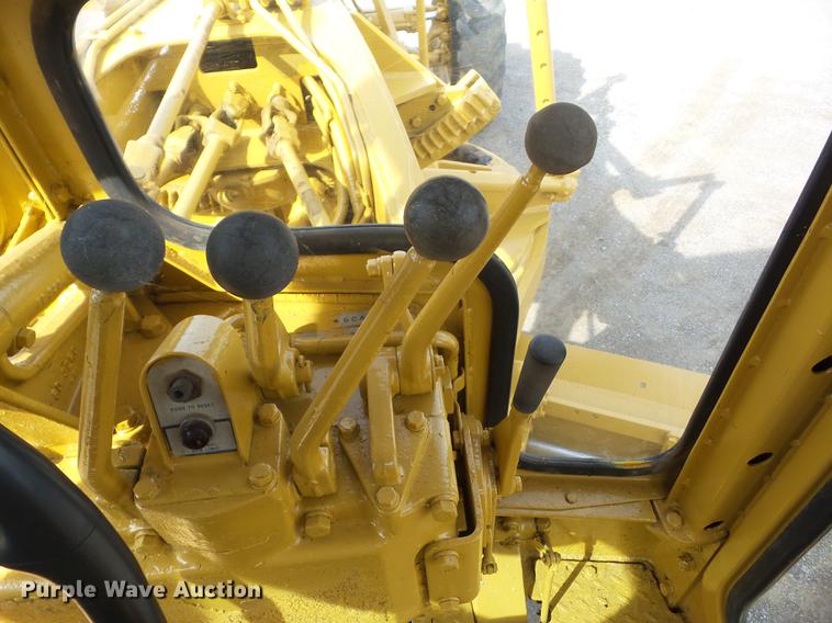 image for item J8502 1969 Caterpillar 12F rigid frame motor grader