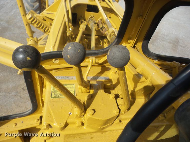 image for item J8502 1969 Caterpillar 12F rigid frame motor grader
