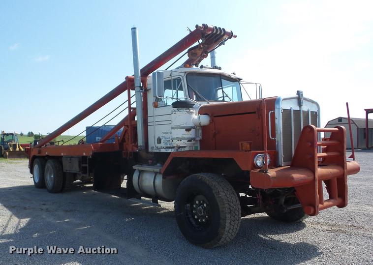 image for item K6271 1981 Kenworth flatbed winch truck