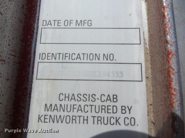 image for item K6271 1981 Kenworth flatbed winch truck