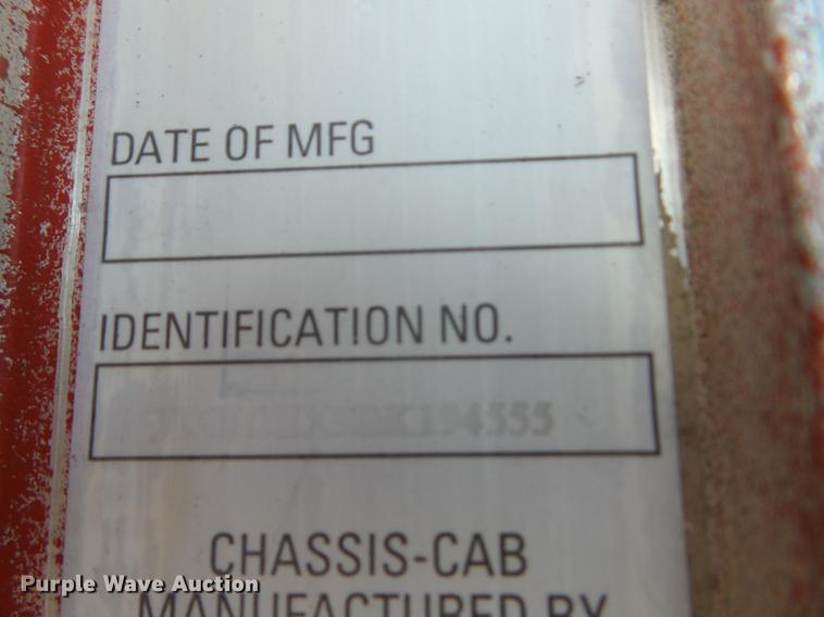 image for item K6271 1981 Kenworth flatbed winch truck