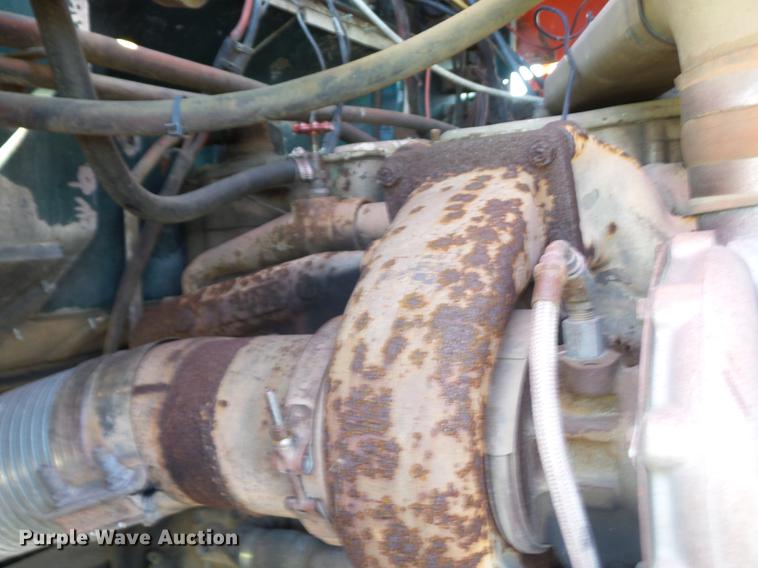 image for item K6271 1981 Kenworth flatbed winch truck