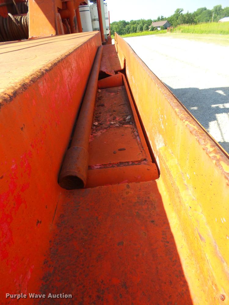 image for item K6271 1981 Kenworth flatbed winch truck