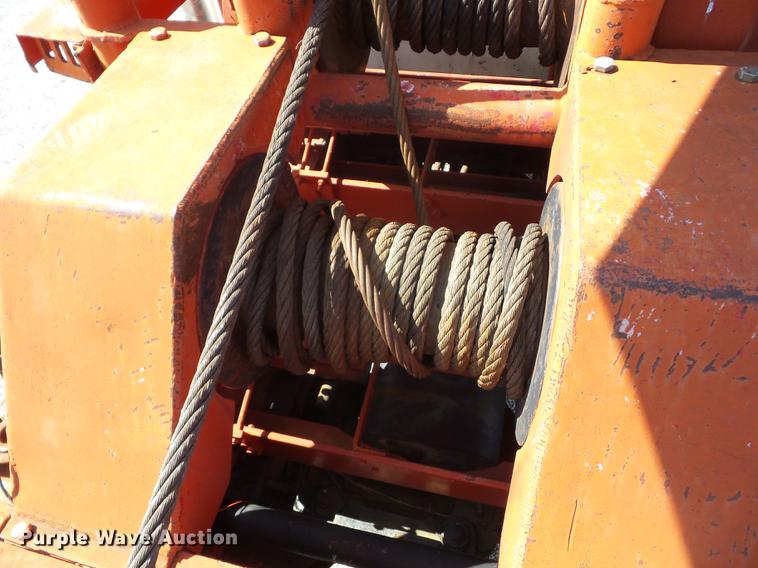 image for item K6271 1981 Kenworth flatbed winch truck