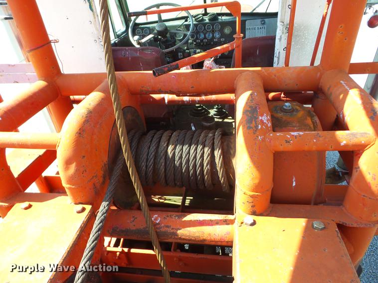 image for item K6271 1981 Kenworth flatbed winch truck