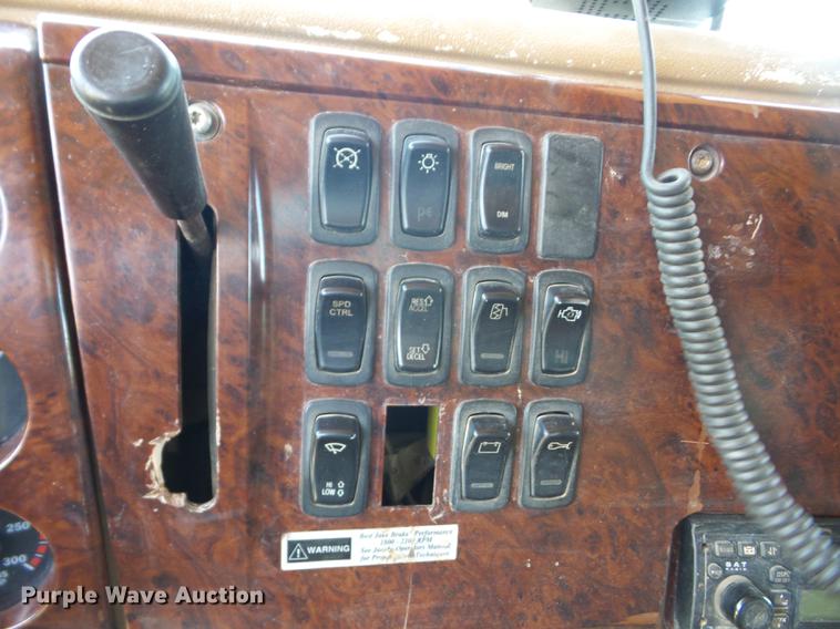 image for item K6272 2004 Mack CV713 Granite dump truck