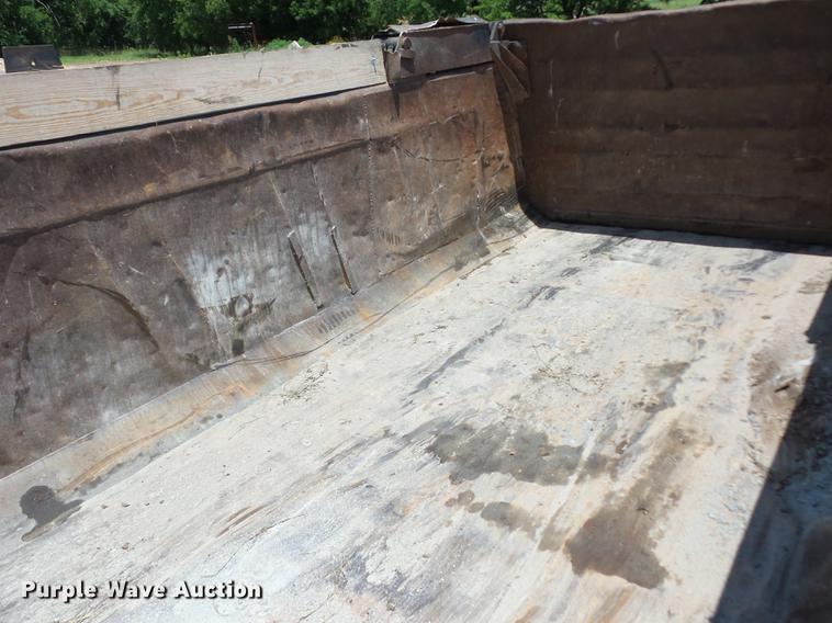 image for item K6272 2004 Mack CV713 Granite dump truck