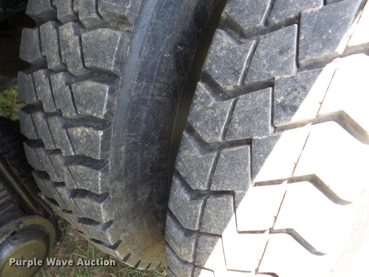 image for item K6272 2004 Mack CV713 Granite dump truck