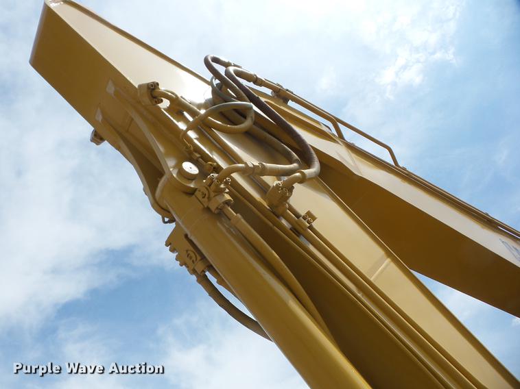 image for item K6275 1998 Caterpillar M318 excavator