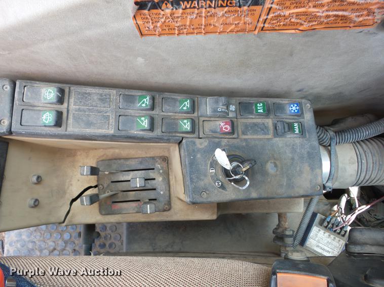 image for item K6275 1998 Caterpillar M318 excavator