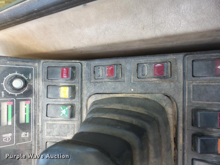 image for item K6275 1998 Caterpillar M318 excavator