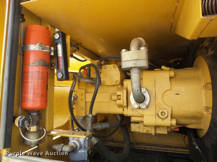 image for item K6275 1998 Caterpillar M318 excavator