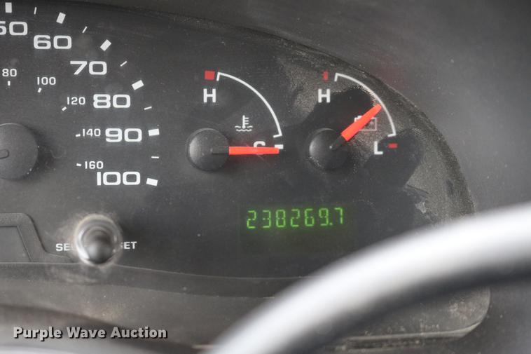 image for item DC7520 2004 Ford E450 Blue Bird school bus