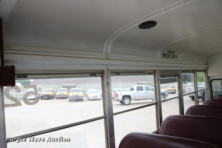 image for item DC7520 2004 Ford E450 Blue Bird school bus