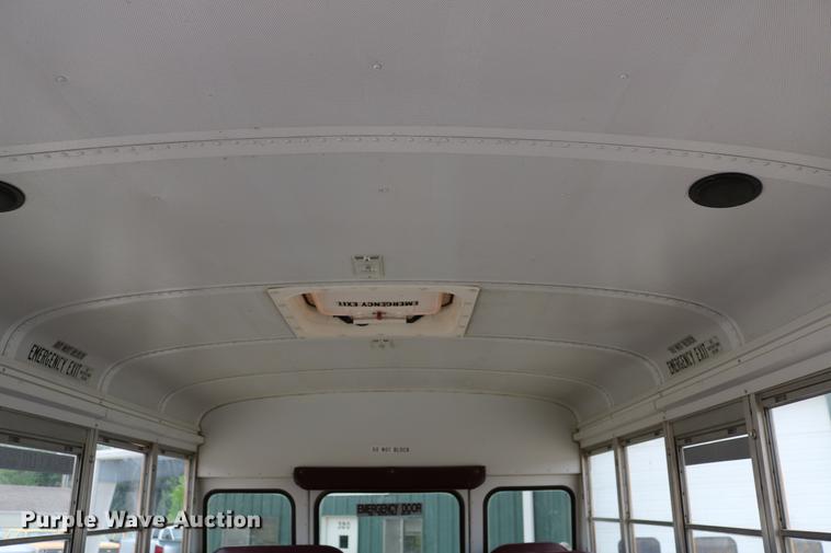 image for item DC7520 2004 Ford E450 Blue Bird school bus