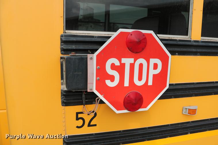 image for item DC7520 2004 Ford E450 Blue Bird school bus