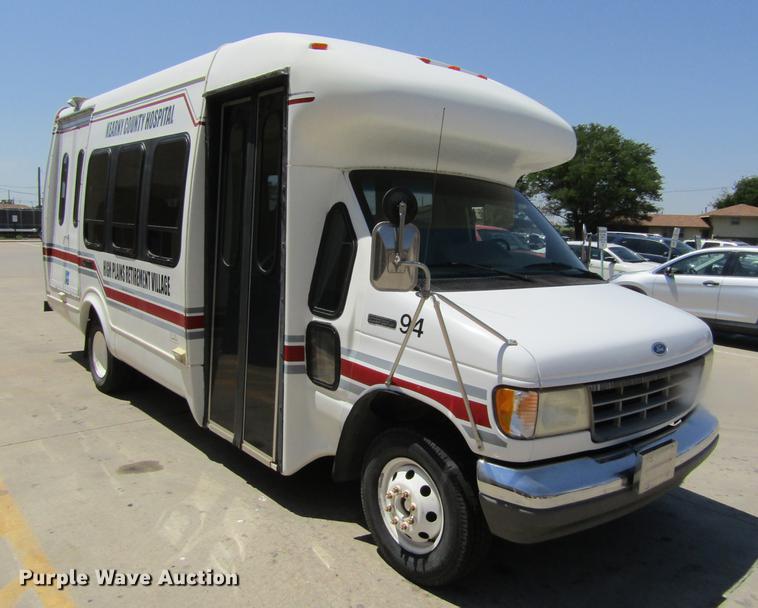 image for item DD5760 1994 Ford Econoline E450 van