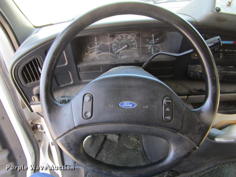 image for item DD5760 1994 Ford Econoline E450 van