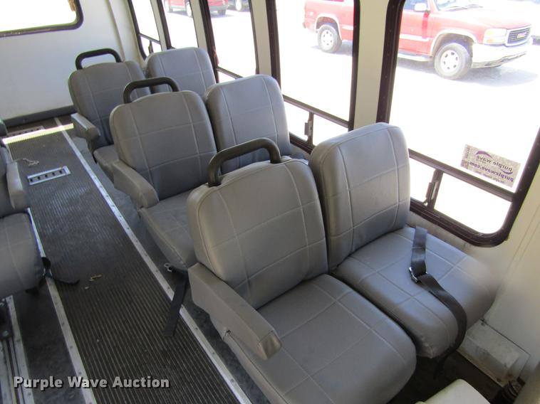 image for item DD5760 1994 Ford Econoline E450 van