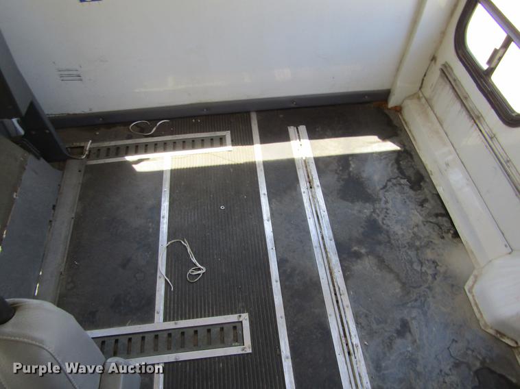 image for item DD5760 1994 Ford Econoline E450 van