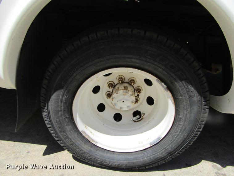 image for item DD5760 1994 Ford Econoline E450 van