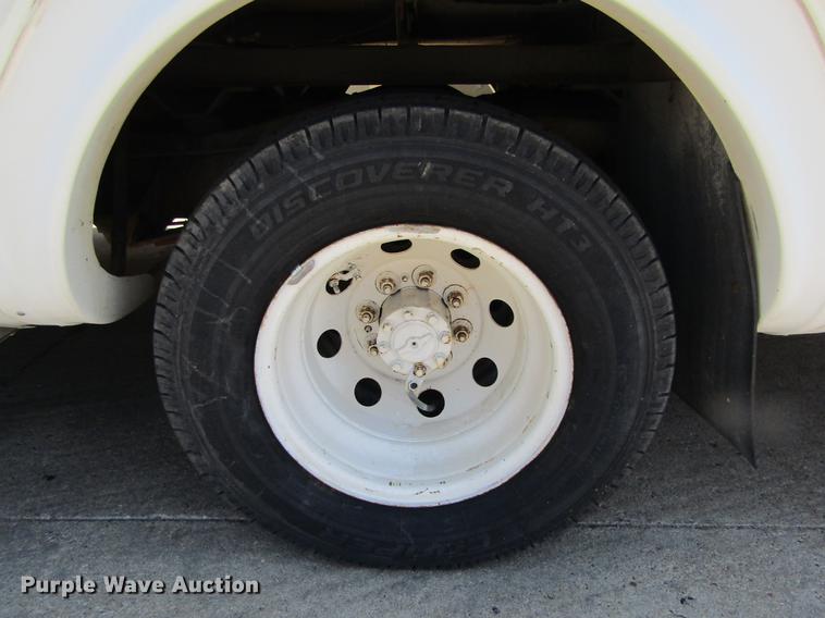 image for item DD5760 1994 Ford Econoline E450 van