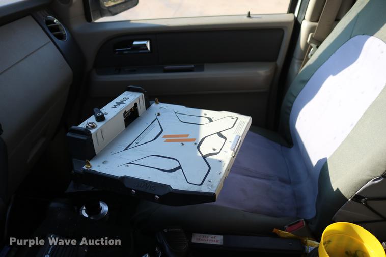 image for item DD8283 2007 Ford Expedition SUV