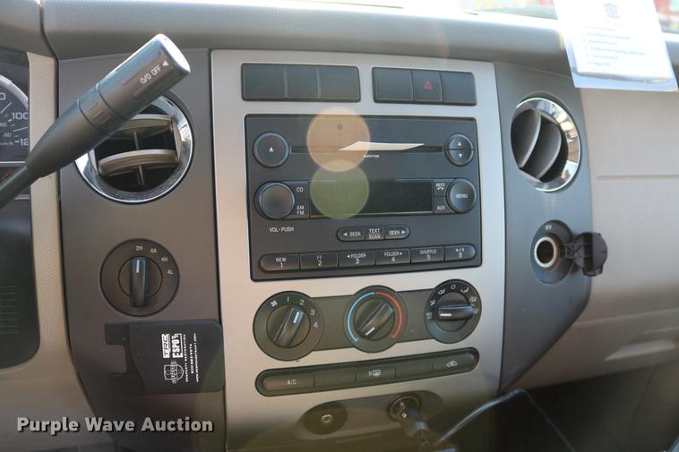 image for item DD8283 2007 Ford Expedition SUV