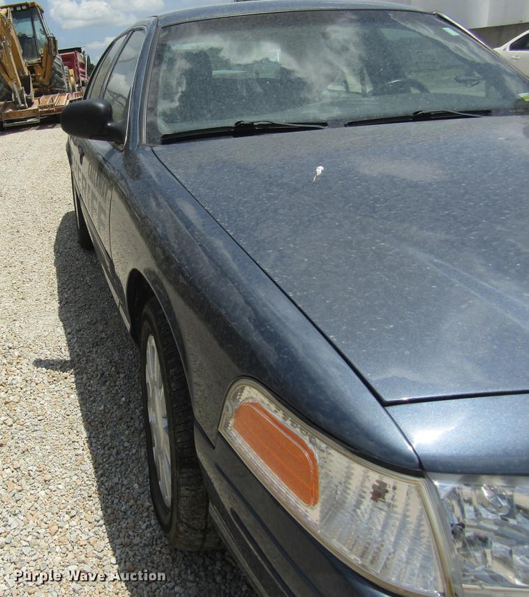 image for item DD8551 2011 Ford Crown Victoria Police Interceptor