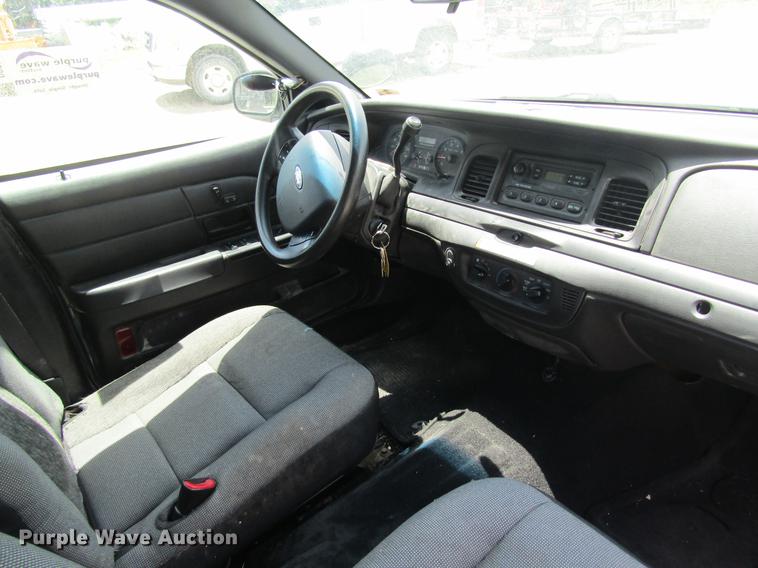 image for item DD8551 2011 Ford Crown Victoria Police Interceptor