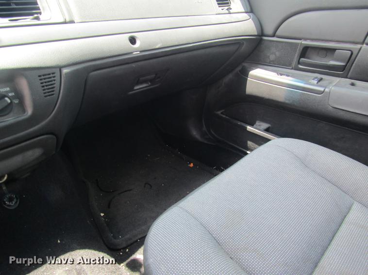 image for item DD8551 2011 Ford Crown Victoria Police Interceptor