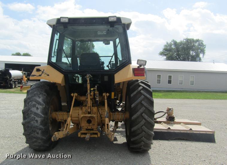 image for item DD8553 1995 New Holland 6640 Tiger Special tractor