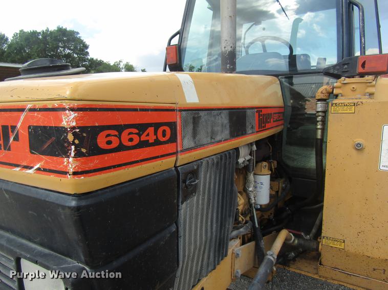 image for item DD8553 1995 New Holland 6640 Tiger Special tractor
