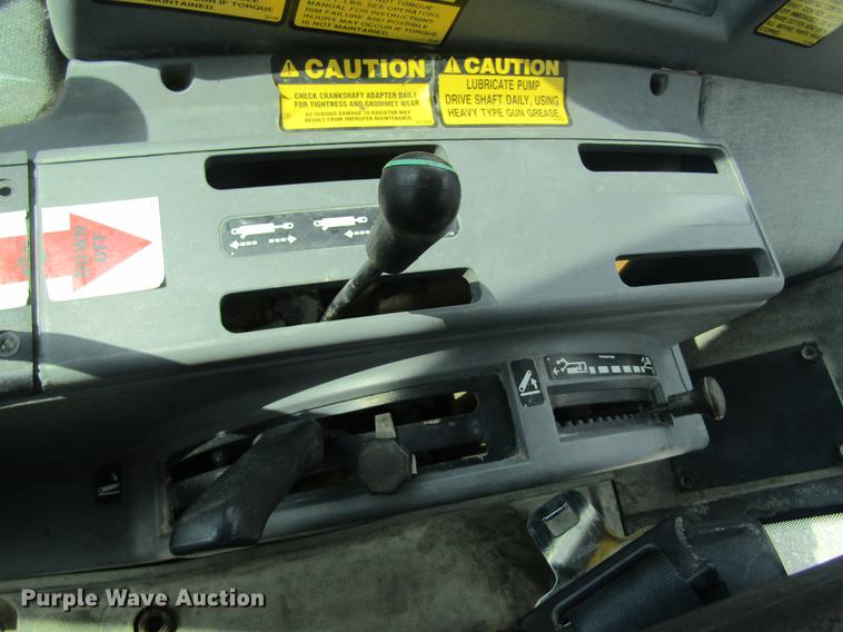 image for item DD8553 1995 New Holland 6640 Tiger Special tractor