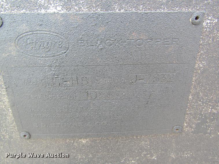 image for item DD8554 1997 Chevrolet C7500 oil distributor truck