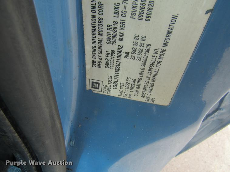 image for item DD8554 1997 Chevrolet C7500 oil distributor truck