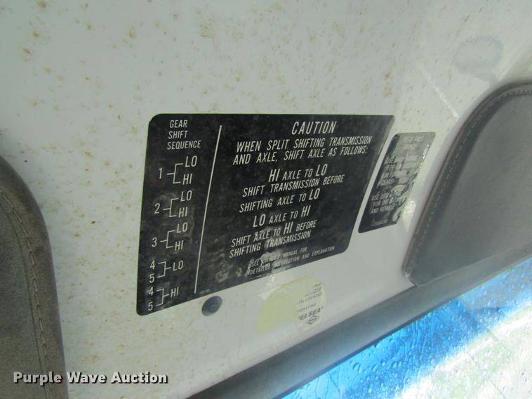 image for item DD8554 1997 Chevrolet C7500 oil distributor truck