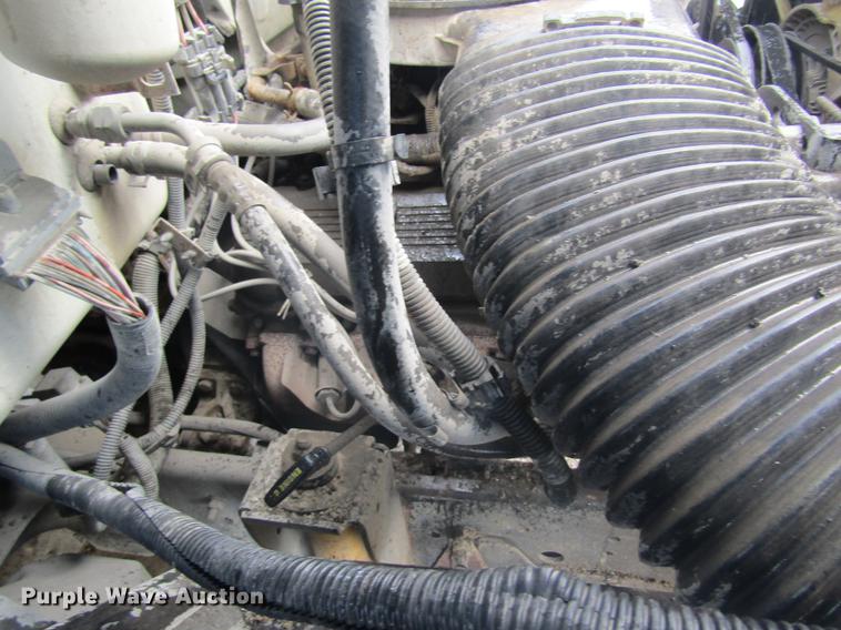 image for item DD8554 1997 Chevrolet C7500 oil distributor truck