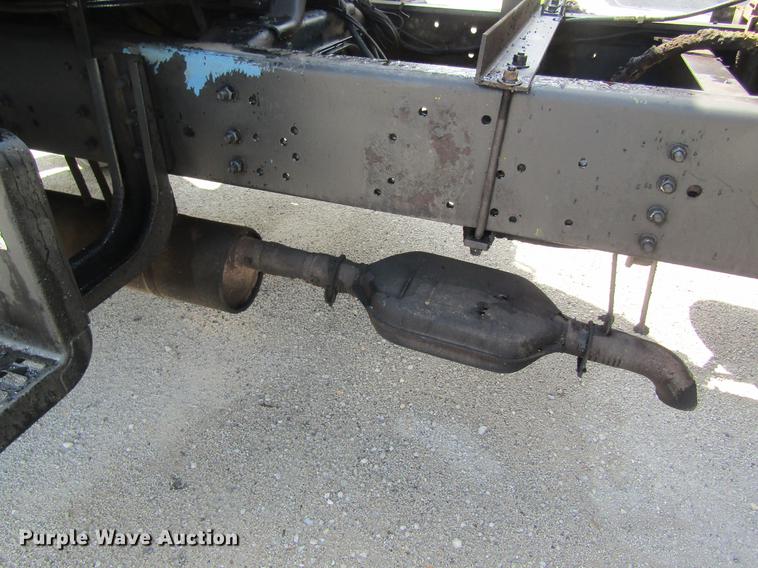 image for item DD8554 1997 Chevrolet C7500 oil distributor truck