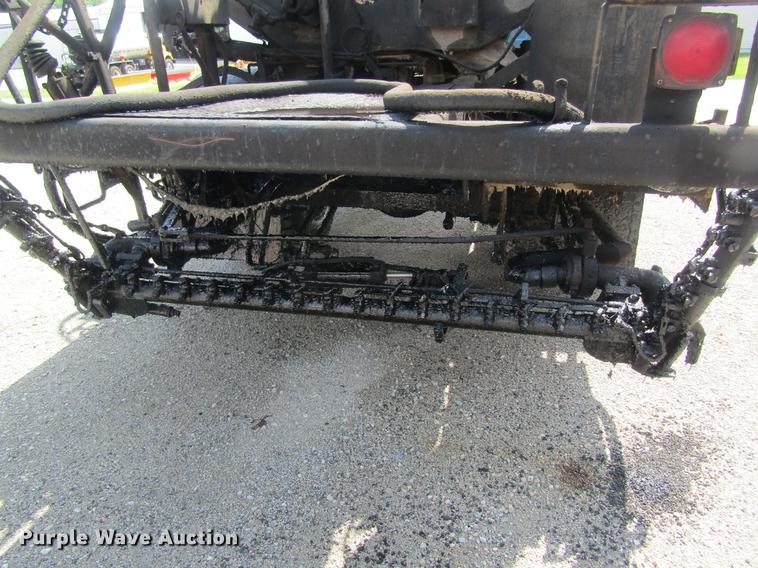 image for item DD8554 1997 Chevrolet C7500 oil distributor truck