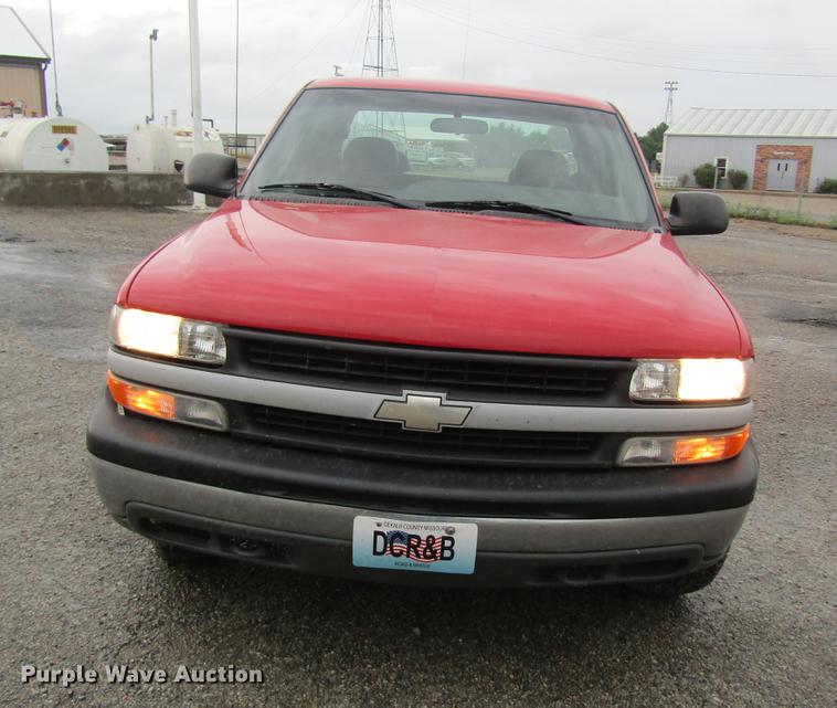 image for item DD8556 2000 Chevrolet Silverado 1500 Ext. Cab pickup truck