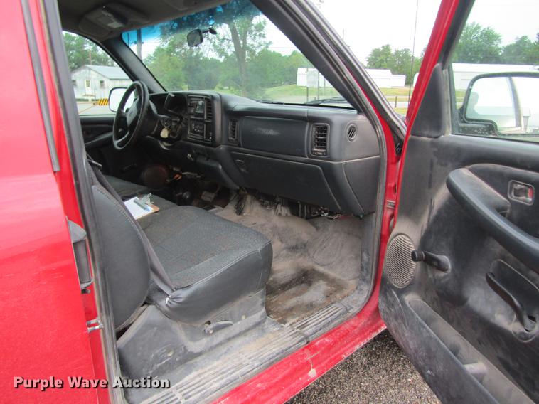 image for item DD8556 2000 Chevrolet Silverado 1500 Ext. Cab pickup truck