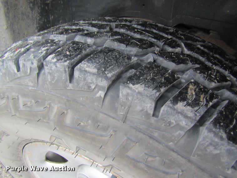 image for item DD8556 2000 Chevrolet Silverado 1500 Ext. Cab pickup truck