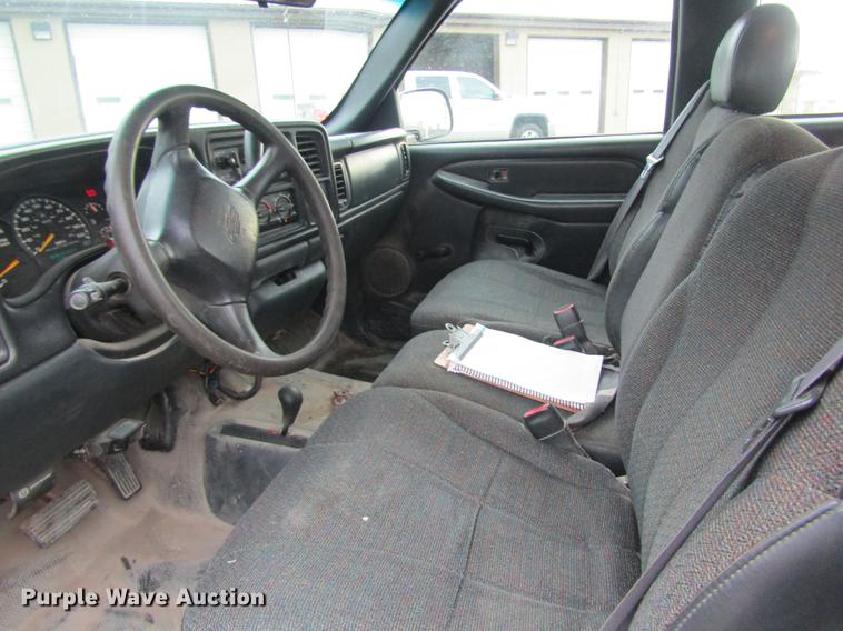 image for item DD8556 2000 Chevrolet Silverado 1500 Ext. Cab pickup truck