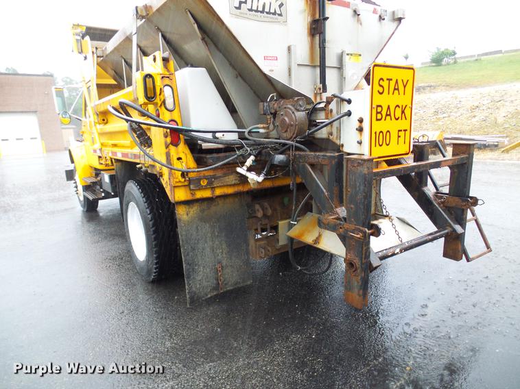 image for item DD8575 2001 International 4900 dump truck