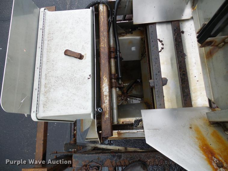 image for item DD8575 2001 International 4900 dump truck