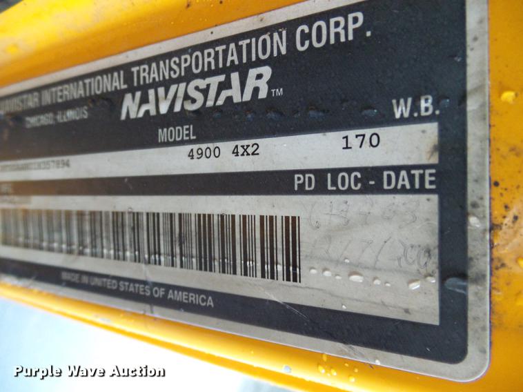 image for item DD8575 2001 International 4900 dump truck