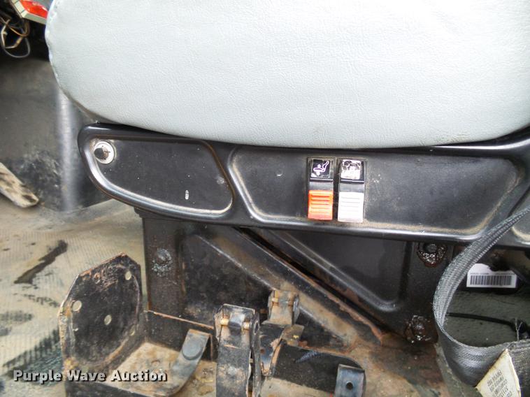 image for item DD8576 2003 International 7400 dump truck